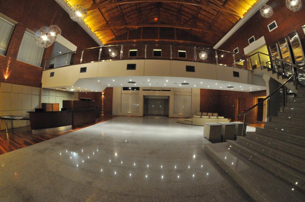 Antu Malal Hotel Plaza Huincul Zewnętrze zdjęcie