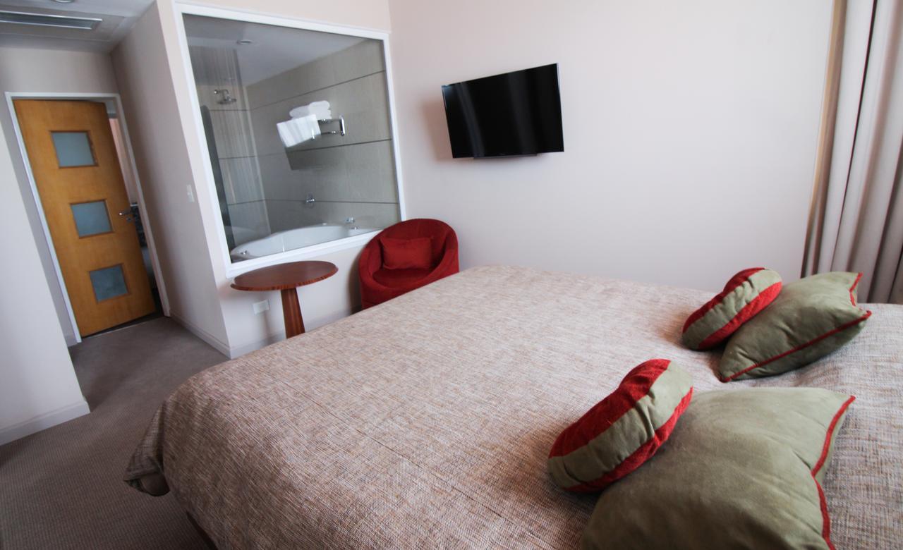 Antu Malal Hotel Plaza Huincul Zewnętrze zdjęcie