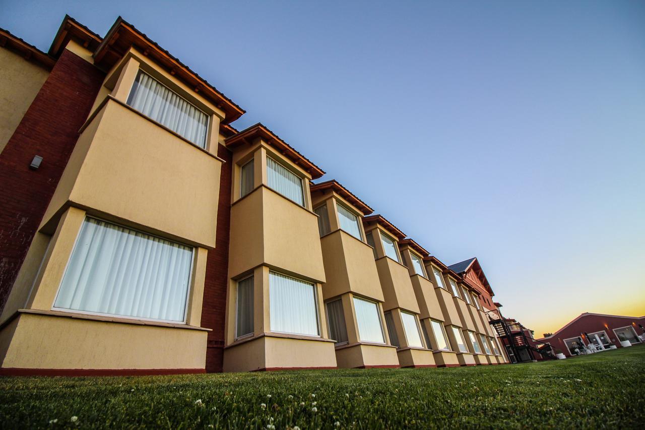 Antu Malal Hotel Plaza Huincul Zewnętrze zdjęcie